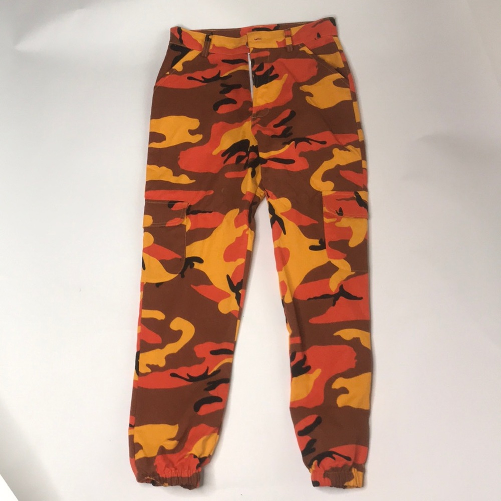 💕Super Cute Camouflage Pants💕